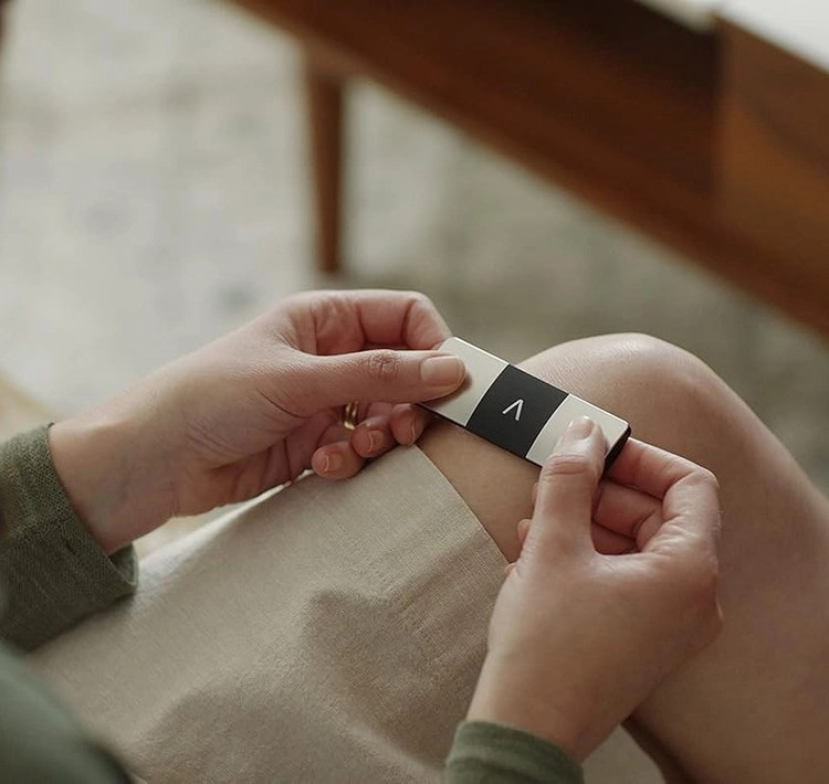 دستگاه نوار قلب AliveCor مدل KardiaMobile 6L